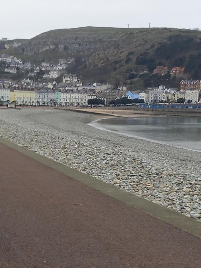 Glan Y Mor Hotel (Adults Only) Llandudno Luaran gambar