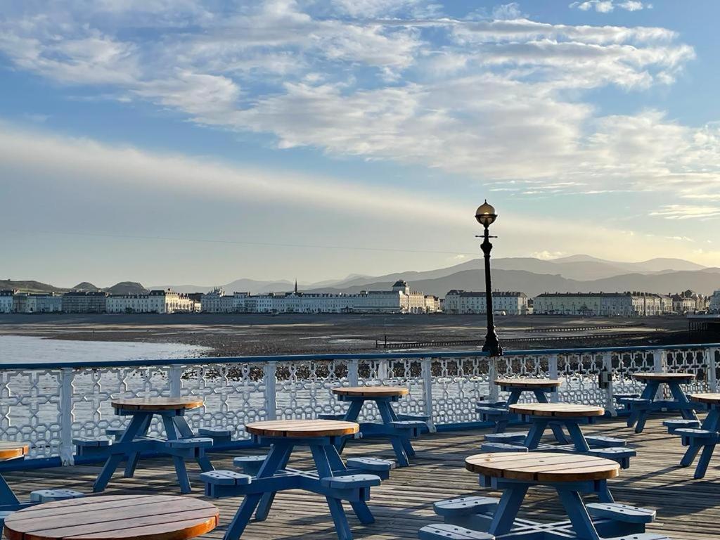 Glan Y Mor Hotel (Adults Only) Llandudno Luaran gambar
