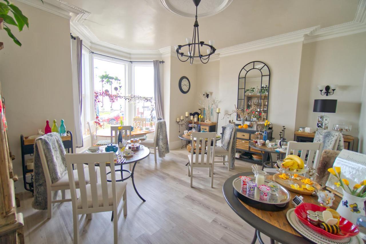 Glan Y Mor Hotel (Adults Only) Llandudno Luaran gambar